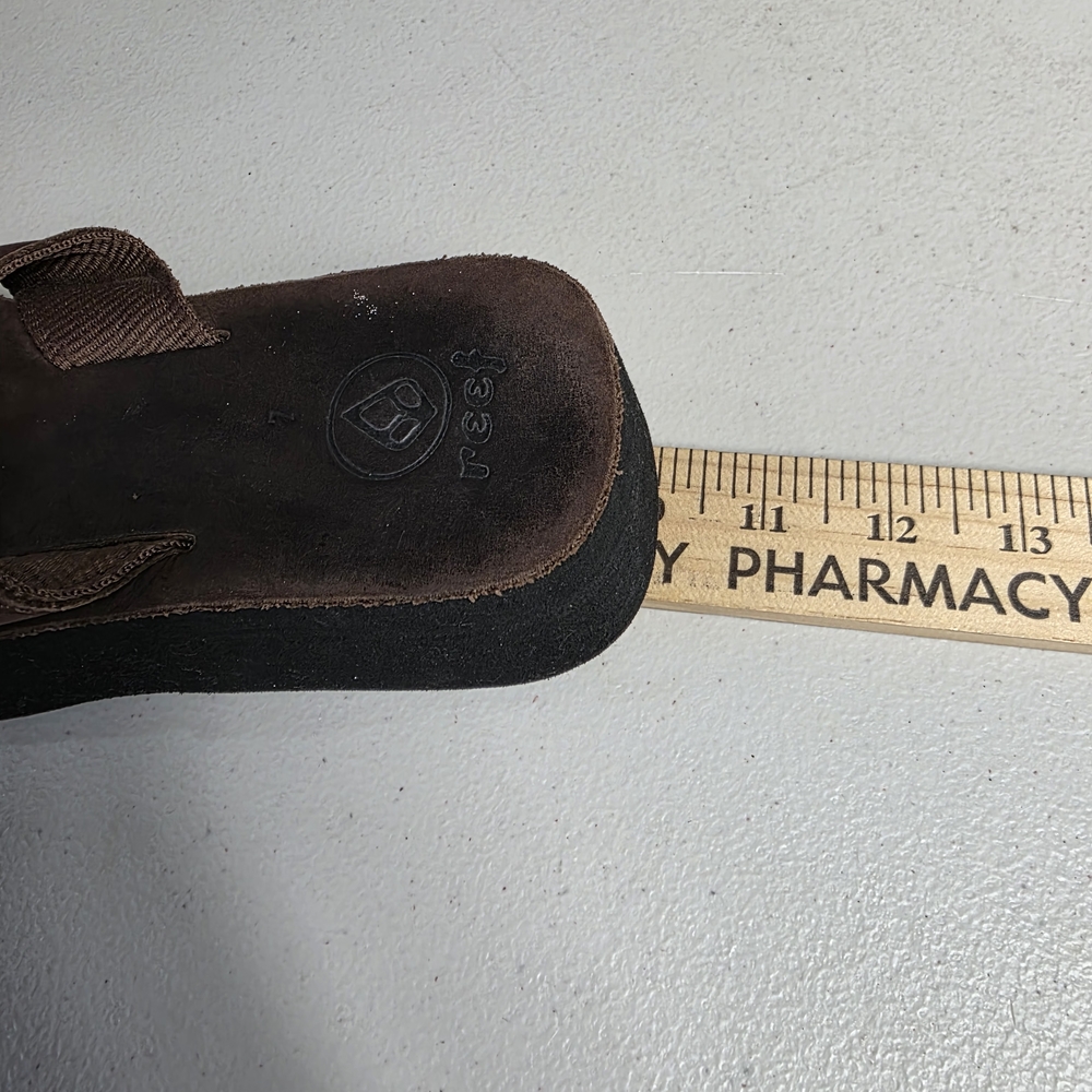 Brown Leather Platform Flip Flop Sandals - Picture 4 of 9